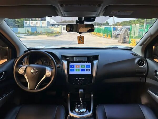 nissan navara