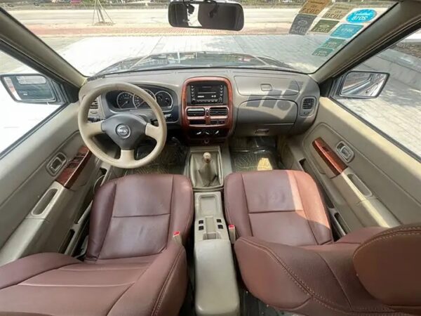 Nissan D22