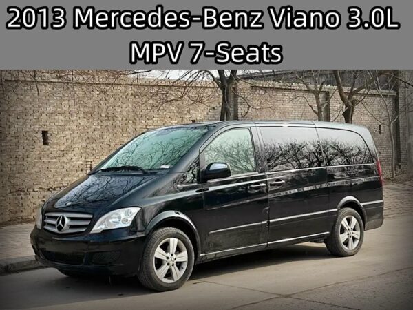 The used car Mercedes-Benz Viano with balck color