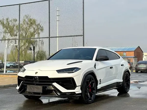 2022 Lamborghini Urus 4.0T V8 Performante