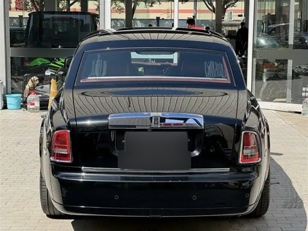 Rolls-Royce Phantom