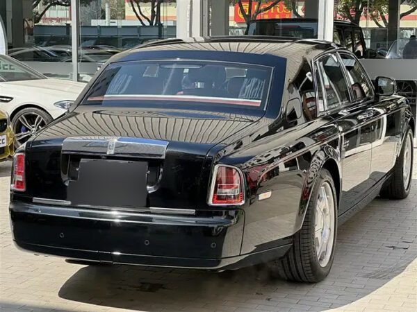 Rolls-Royce Phantom