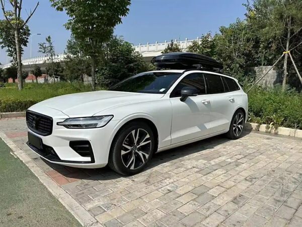 The Used car 2020 White Volvo V60 T5 for sale.