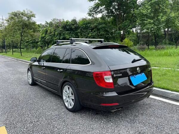 skoda superb derivative