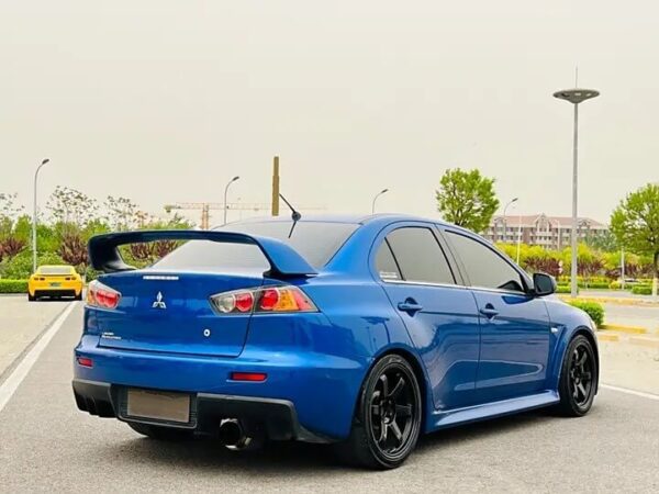 mitsubishi lancer evo