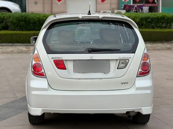 Suzuki Liana