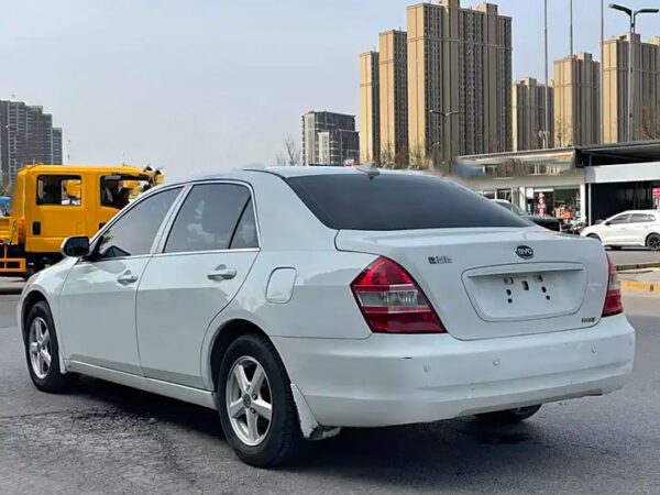BYD F6