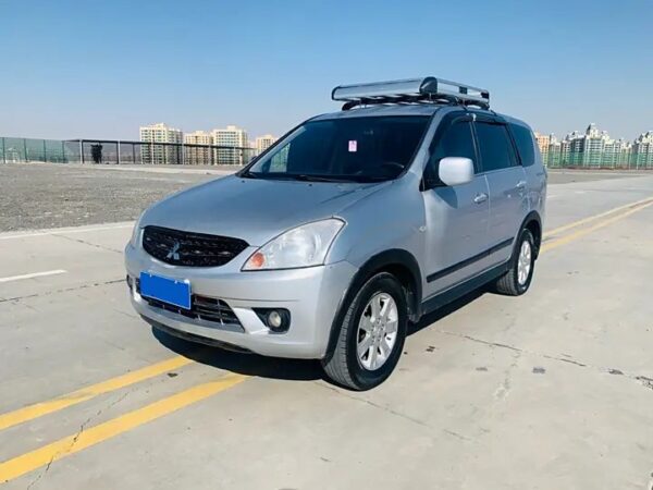 Mitsubishi Zinger