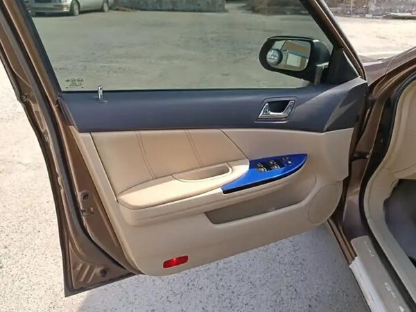 BYD G6