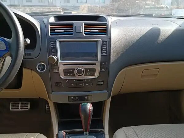BYD G6