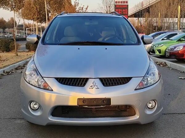 Mitsubishi Grandis