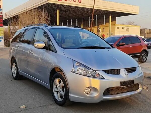 Mitsubishi Grandis