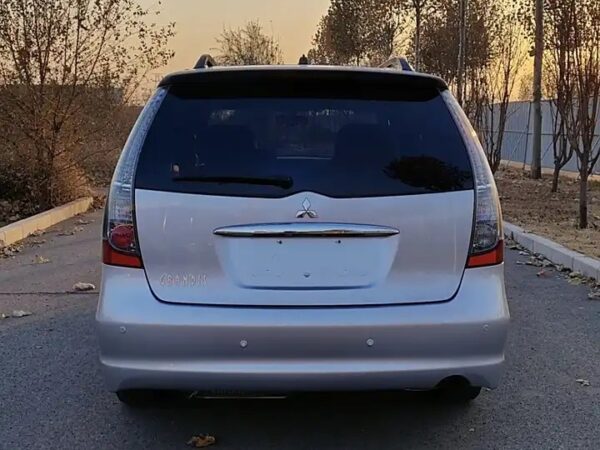 Mitsubishi Grandis