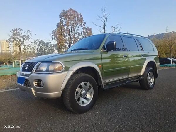 mitsubishi pajero