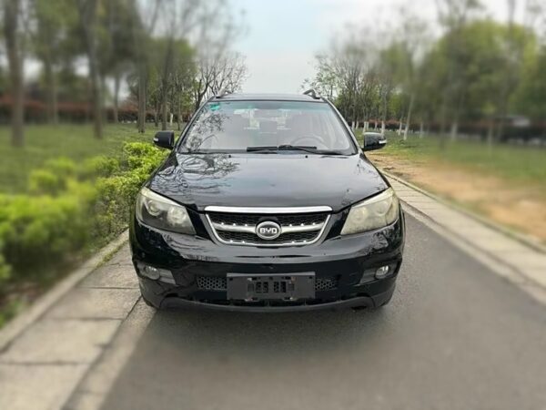 BYD S6